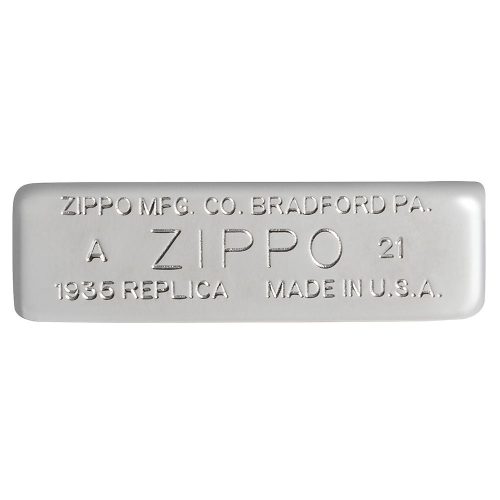 ZIPPO upaljač 1935 – Replica toptaurus.rs 5 Donja slika: ZIPPO 1935 Replica – donja perspektiva upaljača