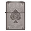 Detalji površine: ZIPPO Black Ace Filigree 28323 – detaljan prikaz luksuznog filigranskog dizajna