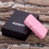 zippo-upaljac1-slim-pink-mate-z1638-mzQ5 ZIPPO Upaljac 1638 - Pink Matte Slim