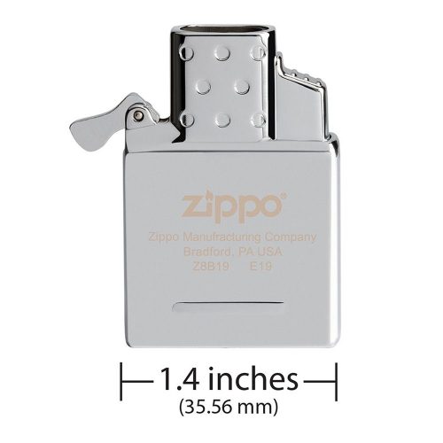 Detalji dizni: ZIPPO 65827 gas uložak – dimenzije i prikaz dve dizne i stabilnog plamena