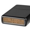 Detalji površine: ZIPPO Black Matte 218 – detaljan prikaz mat završne obrade