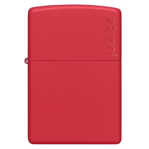 Detalji površine: ZIPPO Red Matte Logo 233ZL – detaljan prikaz mat završne obrade i logotipa