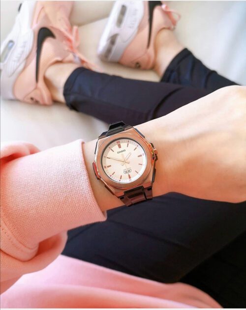 CASIO | LWA-300HRG-5EVEF