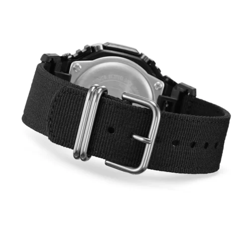 Muški sportski ručni sat G-SHOCK GM-2100CB-1AER sa čvrstom crnom najlonskom narukvicom i klasičnom kopčom
