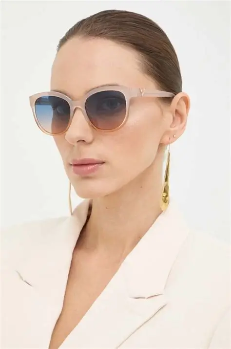 Ženske GUESS naočare za sunce GU7877 57B elegantan nežni modni stil