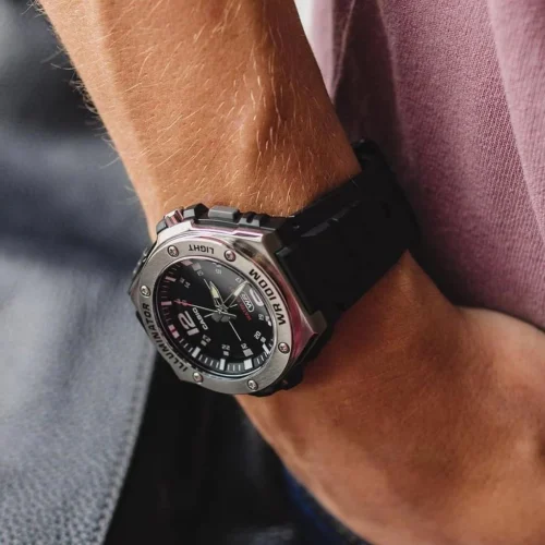 Casio MWA-100H-1AVEF
