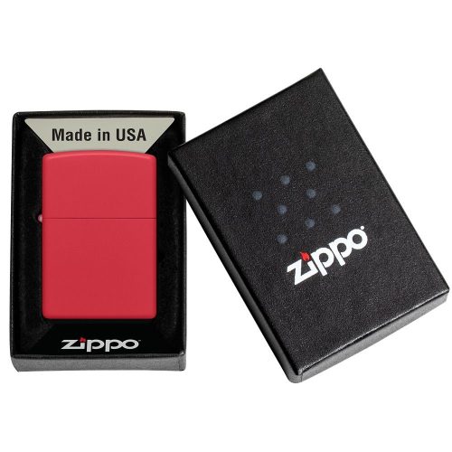 Pakovanje: ZIPPO upaljač Classic Red Matte 233 – originalno pakovanje sa doživotnom garancijom