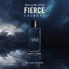 1125229_3 Abercrombie & Fitch Fierce Cologne parfem realna slika proizvoda u vodi