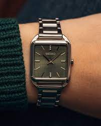SEIKO ženski ručni sat SWR075P1