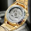 Detalj zlatnog kućišta SEIKO Classic 5 Automatic SNXL72K1 sa prečnikom od 38 mm
