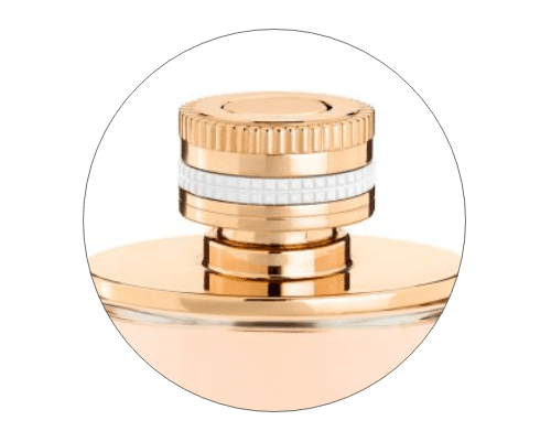 Poklopac parfema je replika Quatre prstena od Boucherona