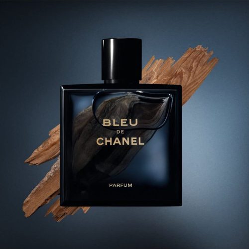 Mirisna piramida Bleu de Chanel Parfum – citrusni akordi, lavanda i bogata drvenasta osnova