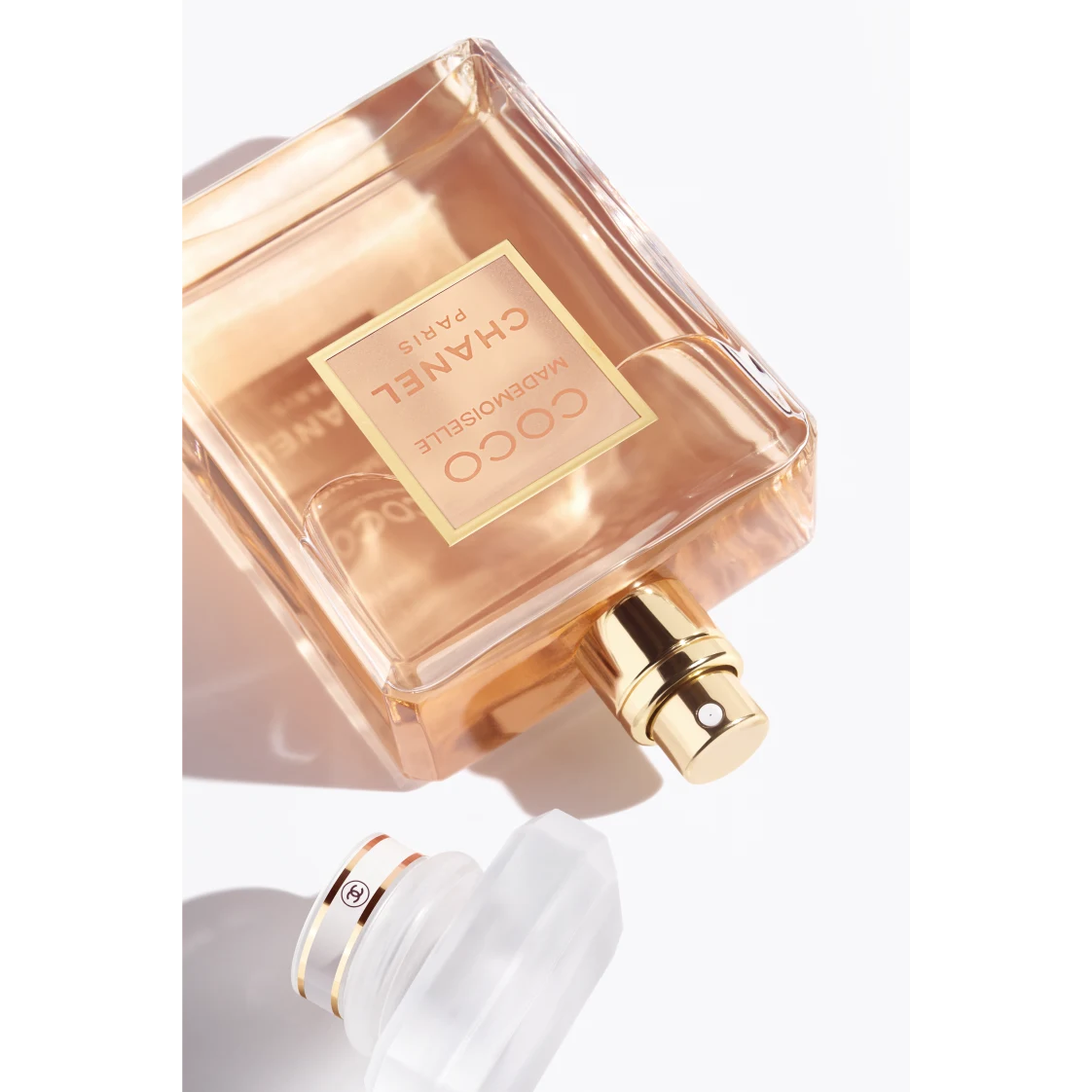 Coco Mademoiselle EDP – savršen spoj citrusa, cvetnih nota i toplih drvenastih akorda