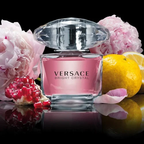 Versace Bright Crystal EDT – promotivni vizual sa cvetnim motivima