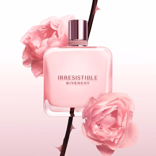 Mirisne note parfema Irresistible Rose Velvet – ruža, iris i vanila