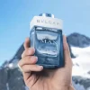Bvlgari Man Glacial Essence toptaurus.rs Bvlgari Man Glacial Essence bočica – muški parfem sa svežim i drvenim notama. slika parfema u ruci sa planinom i sneznim vrhom u pozadini. Smrznuti akord, bergamot, đumbir i topao začin. Muski parfemi za skijanje i planinu