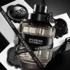 Viktor & Rolf Spicebomb EDT – intenzivan, muževan i eksplozivan parfem prikazan u tamnom, luksuznom i modernom okruženju.