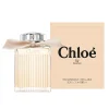 Originalno pakovanje parfema Chloé Eau de Parfum sa minimalističkim, prefinjenim Chloé dizajnom.