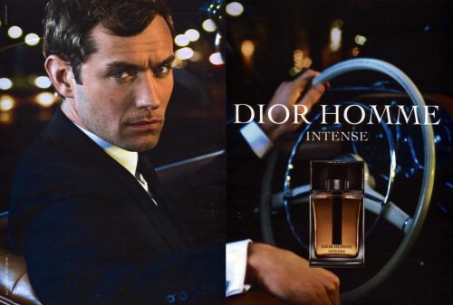 reklama za Dior Homme Intense parfema. Muskarac glumac u auomobilu u sofisticiranim tamnim tonovima.