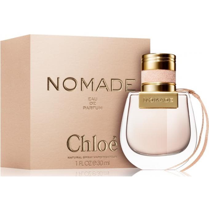 Originalno pakovanje Chloé Nomade EDP u toplim, zemljanim tonovima sa prepoznatljivim Chloé dizajnom.