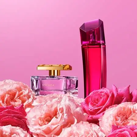 Detalj bočice Escada Magnetism EDP i Escada Especially EDP sa luksuznim linijama