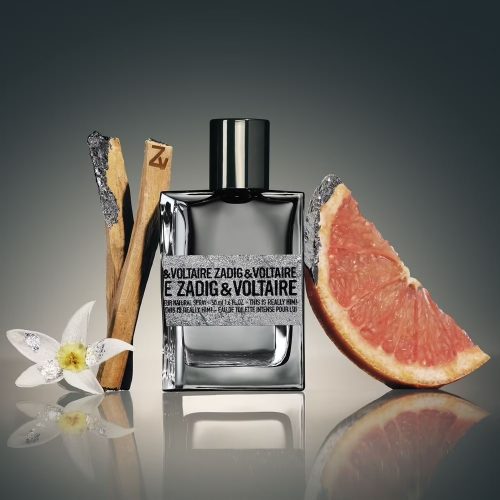 Zadig & Voltaire This Is Really Him mirisne note – limun, bergamot, lavanda, tamjan, sandalovina i mošus u modernoj i energičnoj muškoј kompoziciji.