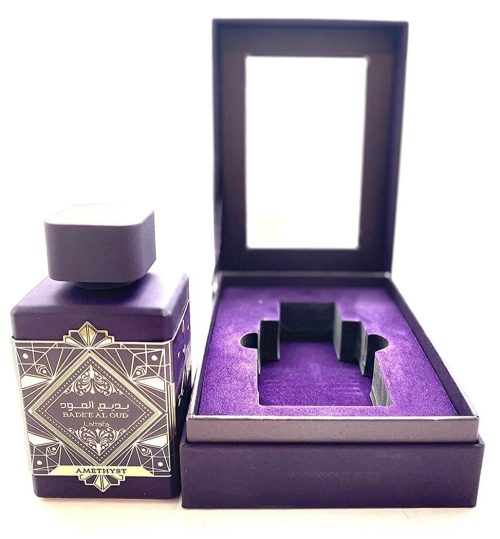 Lattafa Badee Al Oud Amethyst EDP – uniseks parfem u elegantnoj tamnoj bočici otvoreno pakovanje