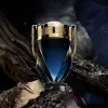 Paco Rabanne Invictus Parfum luksuzni parfem na crnoj misticnoj pozadini