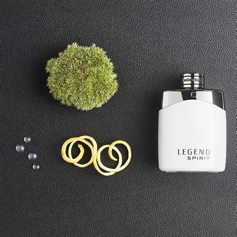 Mont Blanc Legend Spirit EDT toptaurus.rs 3 Mont Blanc Legend Spirit dizajn bočice na crnoj pozadini i mirisne note