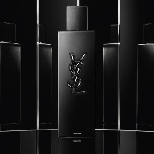 Close-up bočice YSL MySLF Le Parfum muški parfem – Detaljan prikaz bočice YSL MySLF Le Parfum, luksuzni parfem sa sofisticiranim dizajnom.