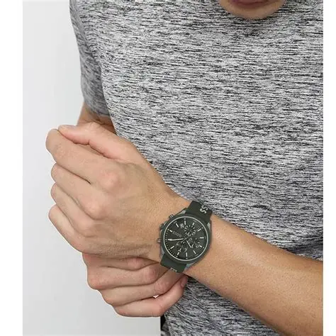 Hugo Boss 1514060 VELOCITY muški sportski hronograf sat na ruci u casual stilu