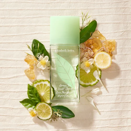 Elizabeth Arden Green Tea EDP zenski parfem toptaurus.rs 1 Detalj bočice Green Tea EDP – citrusno-cvetni ženski parfem Elizabeth Arden