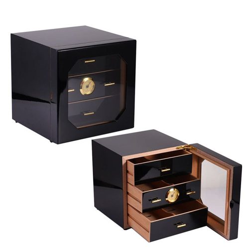 unutrašnjost hjumidora sa kedrovom postavom i fiokama