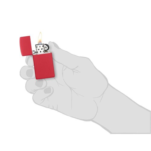 Prikaz u ruci: ZIPPO Slim Red Matte 1633 – upaljač prikazan u ruci