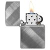 Otvoren upaljač: ZIPPO 28182 – otvoren poklopac i mehanizam