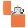 Otvoren upaljač: ZIPPO 231 – otvoren poklopac i mehanizam