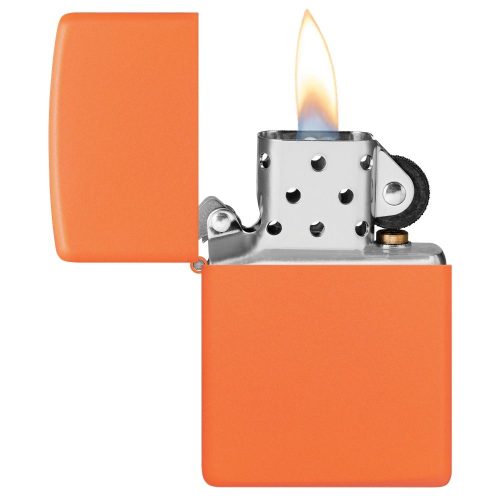 Otvoren upaljač: ZIPPO 231 – otvoren poklopac i mehanizam