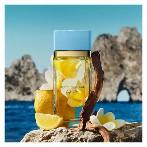 Dolce & Gabbana Light Blue EDP 2026 svež letnji miris ženski parfem. ženski parfemi za leto