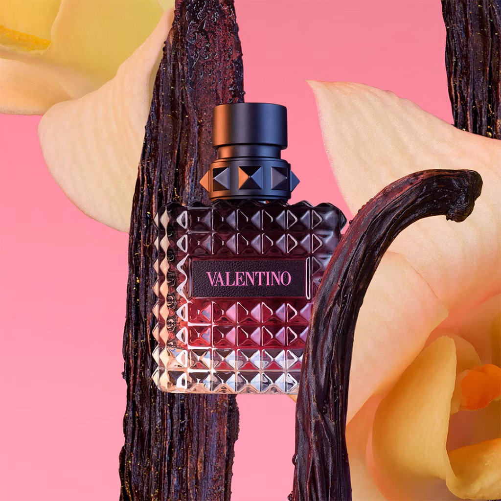 Valentino Donna Born In Roma Intense EDP sa mirisnim notama vanila, jasmin, benzoin ženski parfem