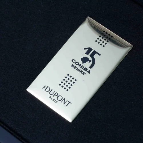 ST Dupont upaljač Le Grand Behike Black:Gold C23003CL toptaurus.rs 6 S.T. Dupont Le Grand Black Lacquer luxury lighter