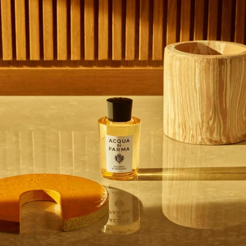 Acqua di Parma Colonia Il Profumo EDP elegantan citrusno-drvenasti miris