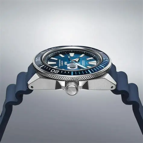Bočni prikaz kućišta Seiko SRPJ93K1 Samurai