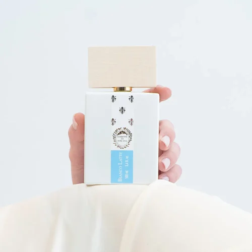 Giardini di Toscana Bianco Latte EDP uniseks parfem toptaurus.rs 1 Giardini di Toscana Bianco Latte EDP original parfem u ruci