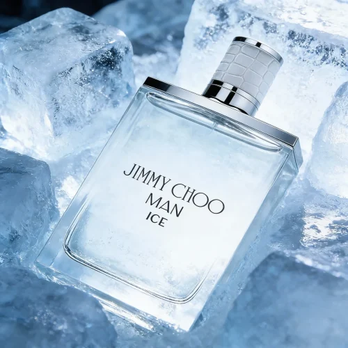 Jimmy Choo Man Ice EDT muski parfem toptaurus.rs 1 Jimmy Choo Man Ice EDT svež muški parfem sa bergamotom i limunom, slika bocice na ledu