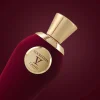 V CANTO Lucrethia EDP unisex niche parfem toptaurus.rs V Canto Lucrethia EDP unisex parfem – detalj bočice iz ekskluzivne V Canto kolekcije
