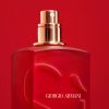 iorgio Armani Sì Passione Red Bloom EDP ženski parfem sa intenzivnom crvenom bojom i luksuznim dizajnom. detalj psrkalice