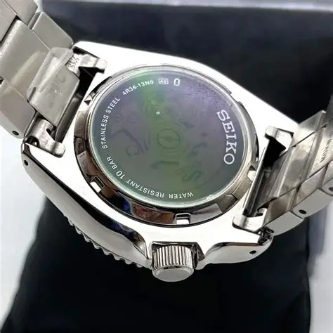 Seiko SRPJ45 automatski mehanizam 4R36 sa providnim poklopcem kućišta